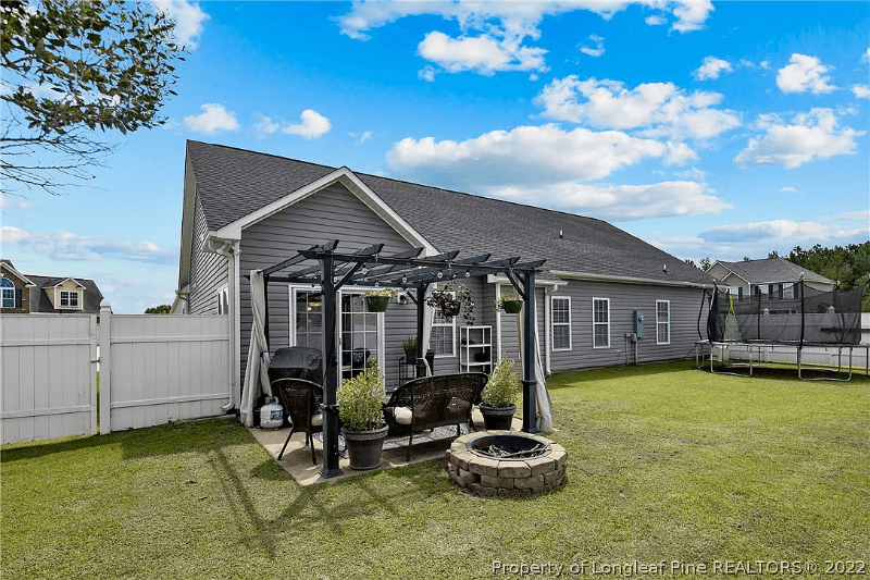 Raeford House: 397 Collinwood Drive