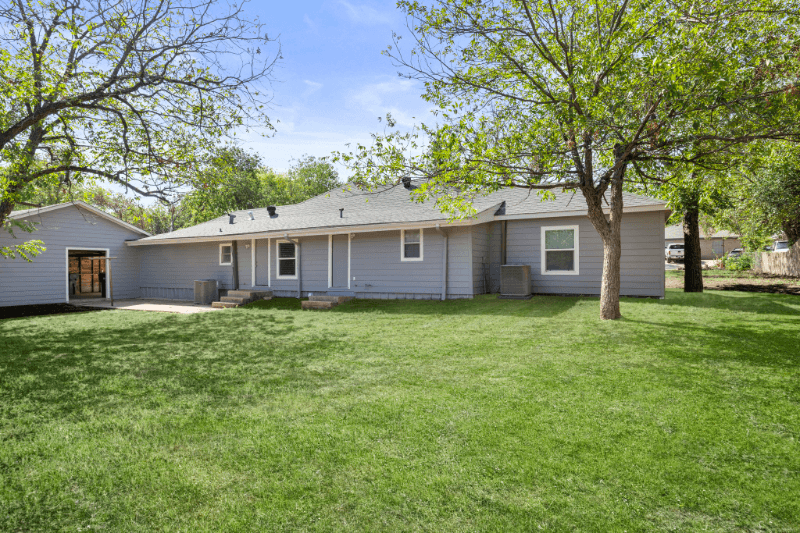 Belton Multiplex: 133 W 13th Avenue