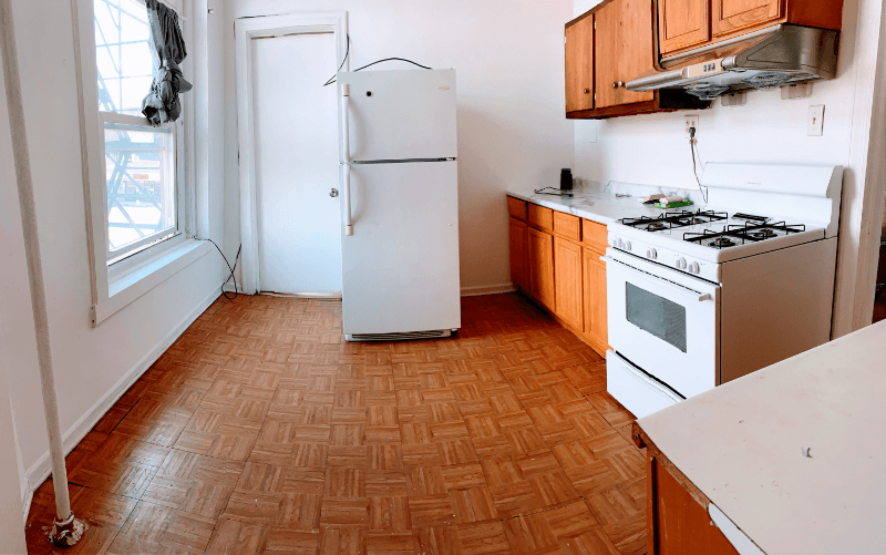 Chicago Apartment: 802 W 31st St