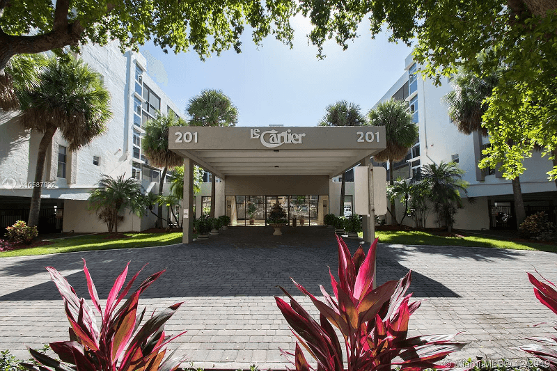 Sunny Isles Beach House: 201 178th Drive