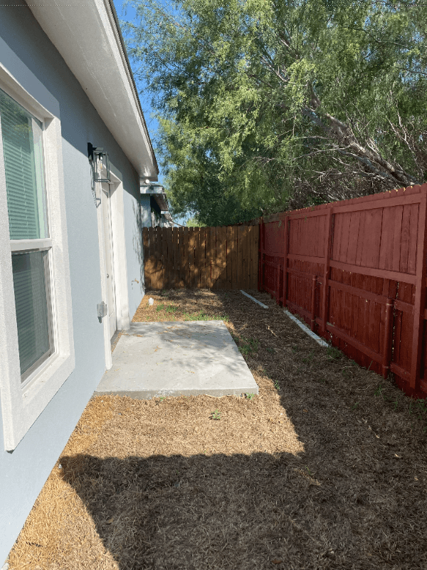 Edinburg Apartment: 404 W St Helena