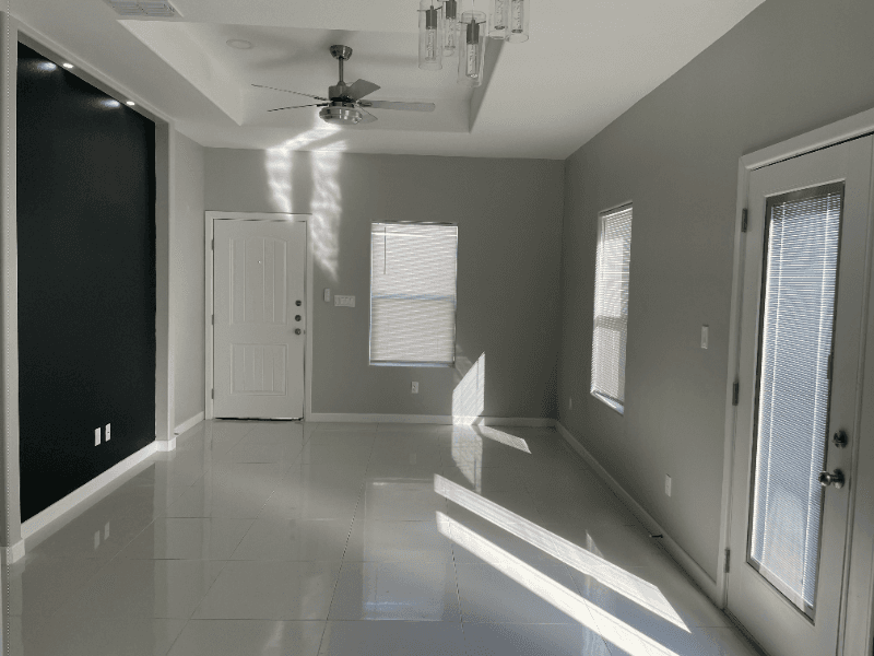 Edinburg Apartment: 404 W St Helena