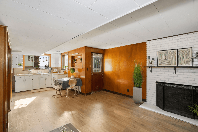 Bremerton Multiplex: 1613 Scott Pl