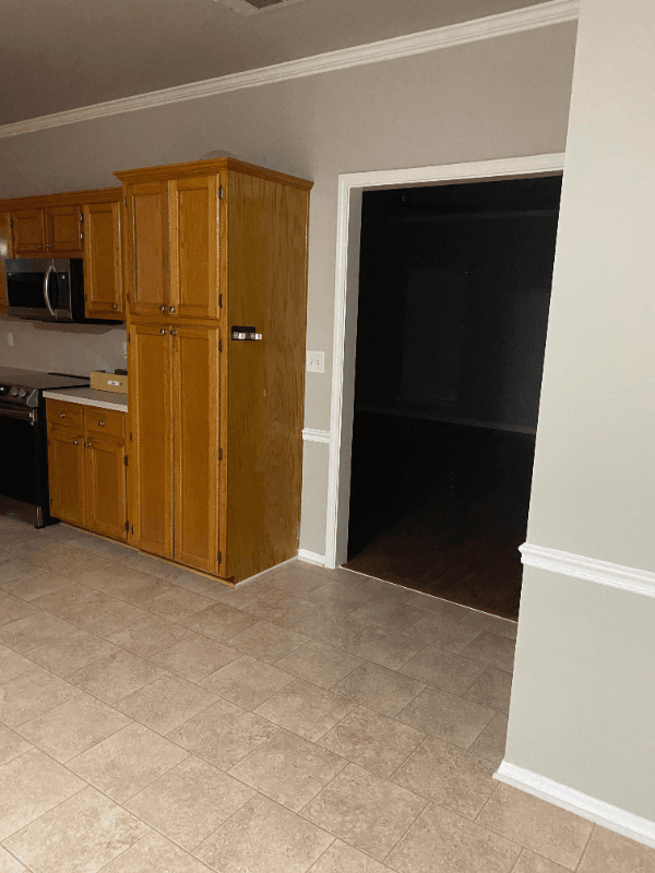 GONZALES House: 39276 TOMMY MOORE RD