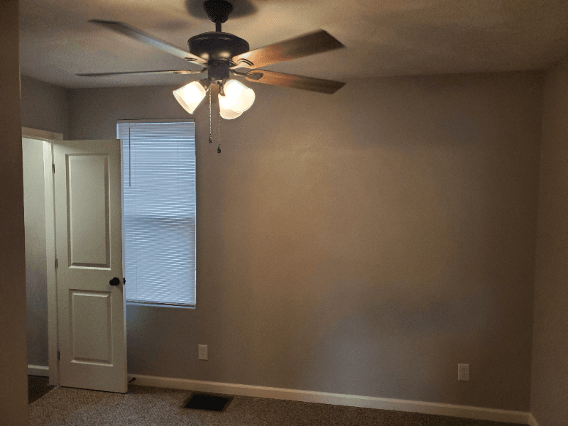 Edwardsville House: 229 3rd Ave