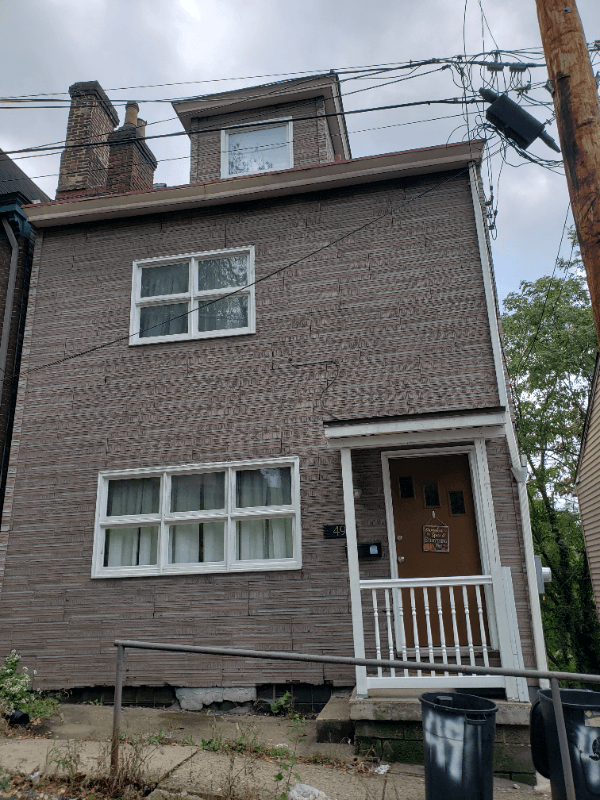 Pittsburgh House: 49 Sterling St