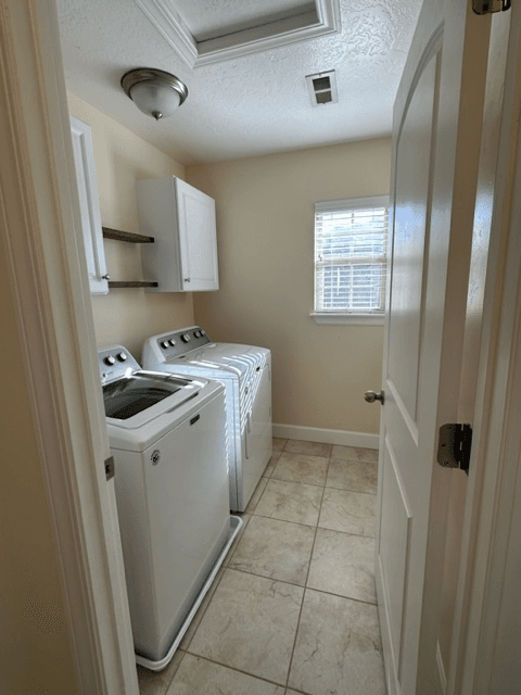 Draper Townhome: 587 Wyngate Pointe Ln