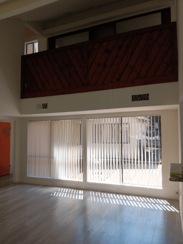Long Beach House: 3743 Locust Ave