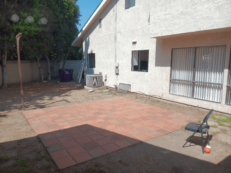 Long Beach House: 3743 Locust Ave