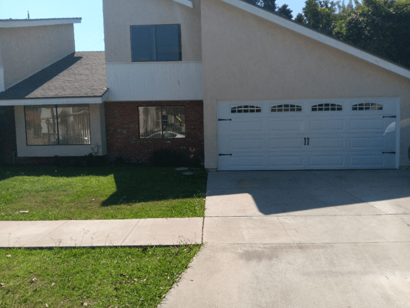 Long Beach House: 3743 Locust Ave