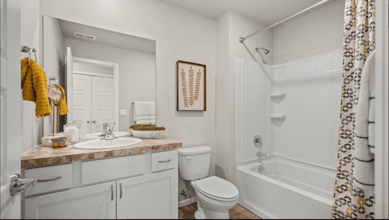 Liberty Lake House: 141 N Legacy Flats Road