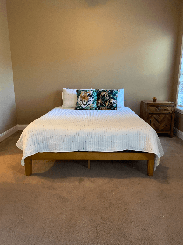 Oxford House: 112 Windstone Drive
