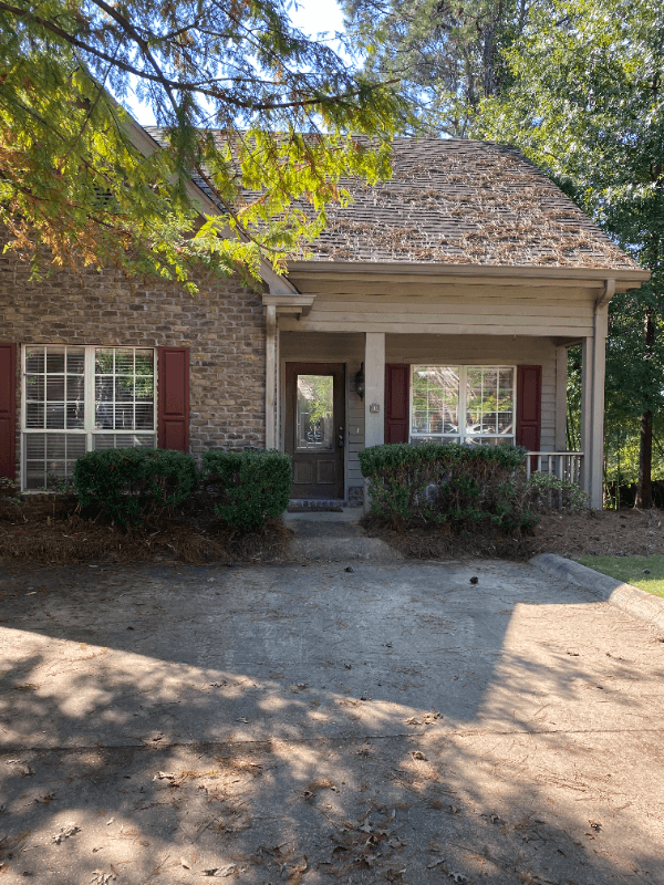 Oxford House: 112 Windstone Drive