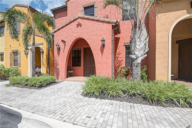 FORT MYERS Condo: 11736 Izarra Way