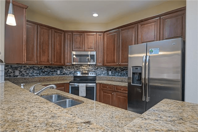 FORT MYERS Condo: 11736 Izarra Way