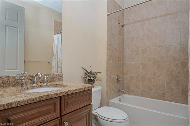 FORT MYERS Condo: 11736 Izarra Way