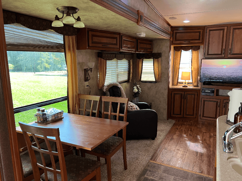 Columbiana Other: 7560 Chelsea Road