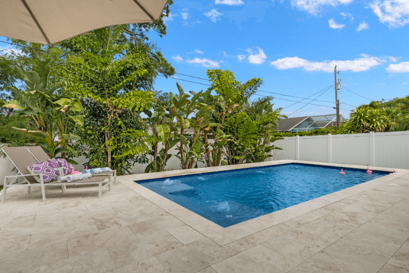 Naples House: 811 108th Ave N