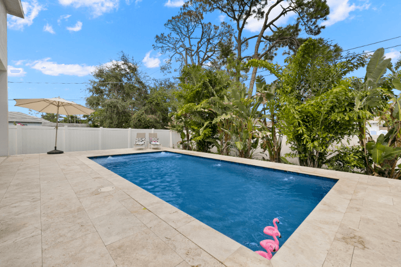 Naples House: 811 108th Ave N