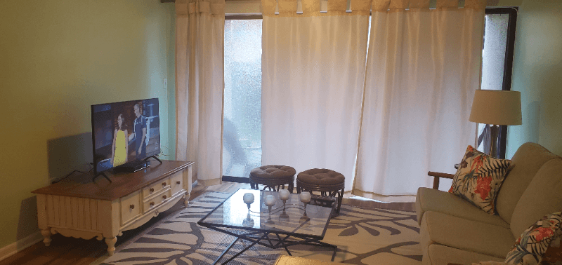 St Petersburg Condo: 885 N village drive