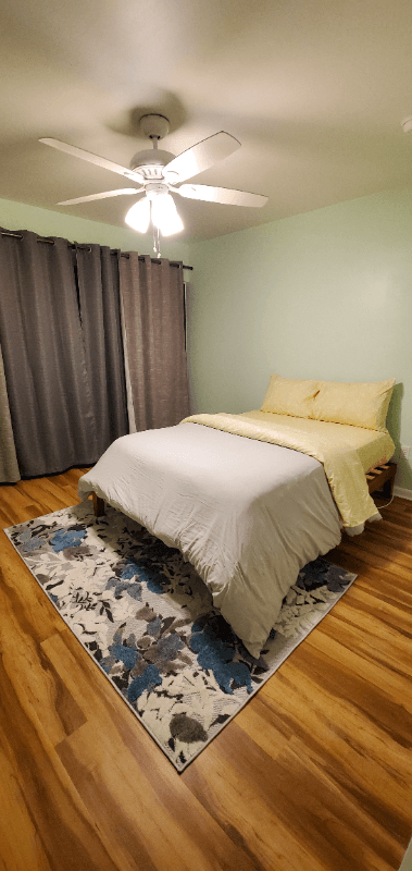 St Petersburg Condo: 885 N village drive