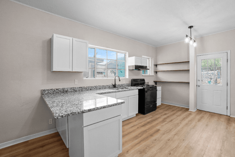 El Paso House: 2611 Pershing Dr