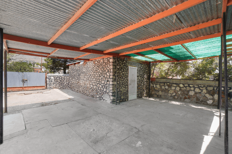 El Paso House: 2611 Pershing Dr