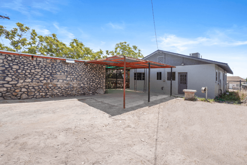 El Paso House: 2611 Pershing Dr