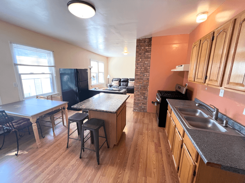 Providence Single Room: 206 California Ave