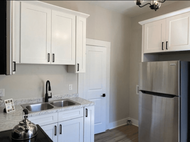 Columbus House: 842 Werner Ave