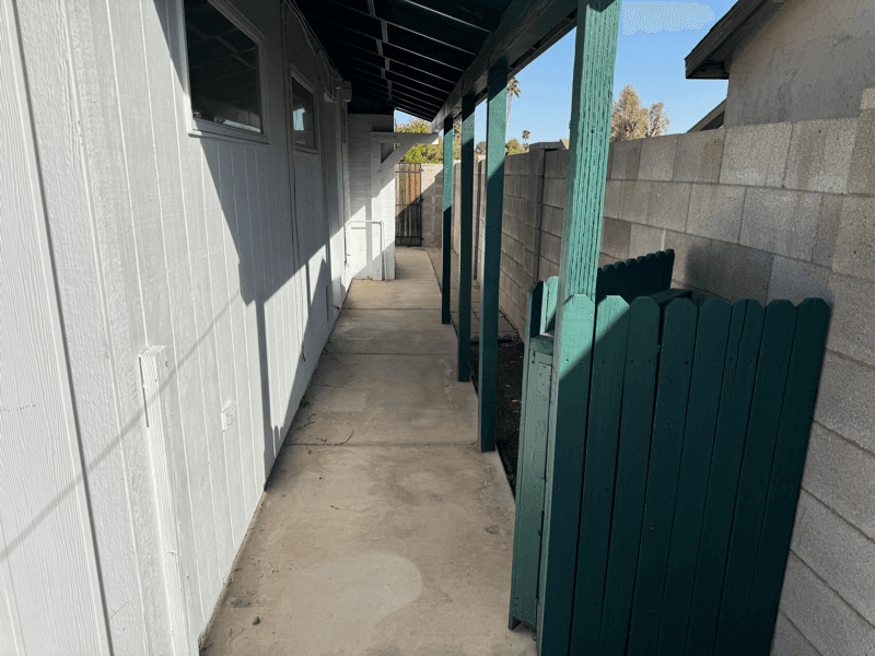 Scottsdale House: 15638 N 54th St