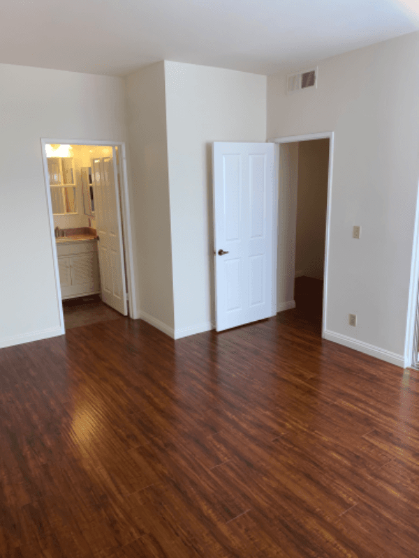 Los Angeles Apartment: 1224 S. Corning street unit 3
