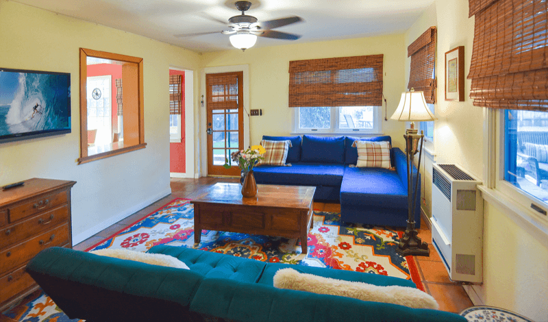 Venice Apartment: 12 S Venice Blvd