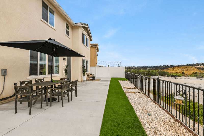 San Diego House: 7284 Wembley St