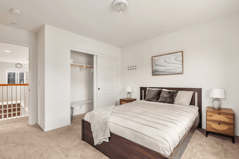 San Diego House: 7284 Wembley St