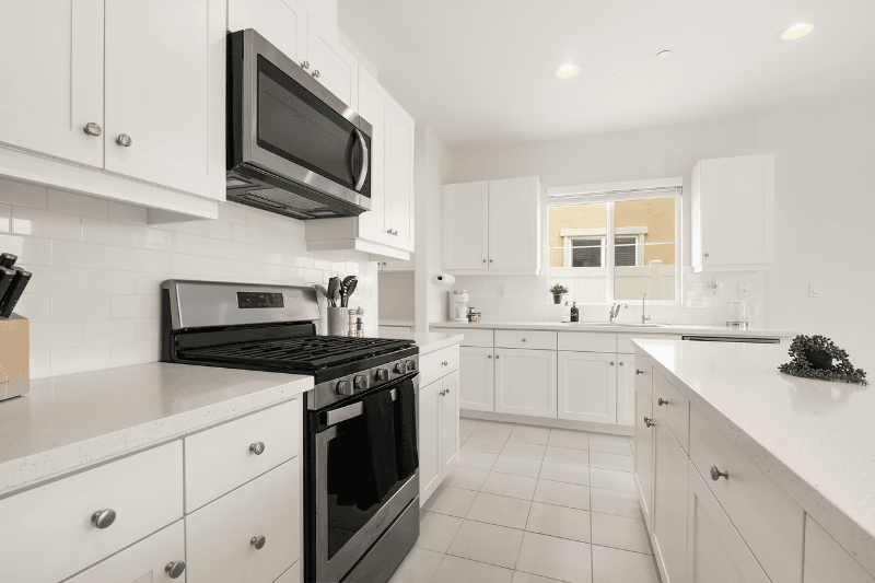 San Diego House: 7284 Wembley St