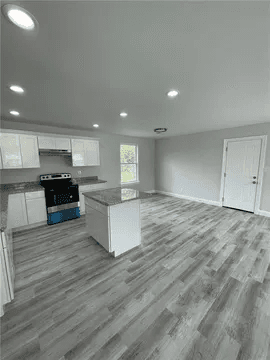 Marrero House: 1653 Majestic Pl