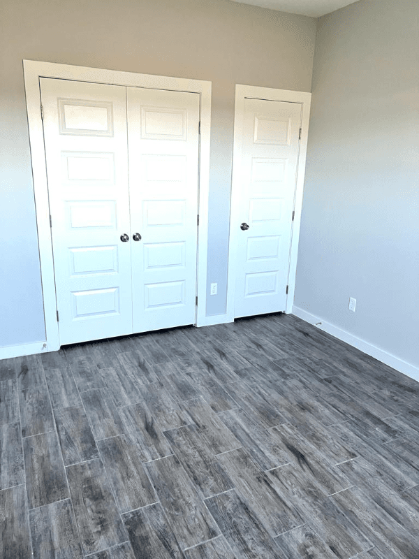 Alton Multiplex: 3405 E Zinnia Ave