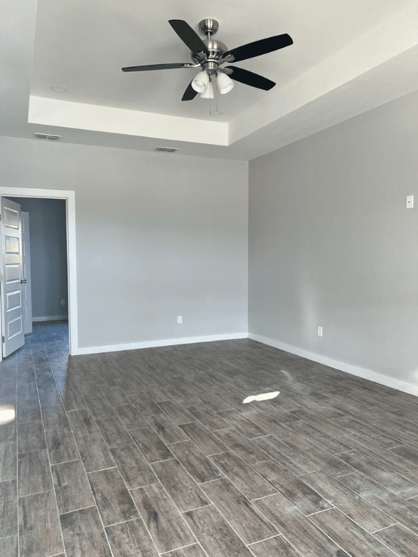 Alton Multiplex: 3405 E Zinnia Ave