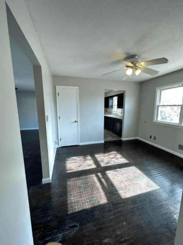 louisville House: 816 french avenue