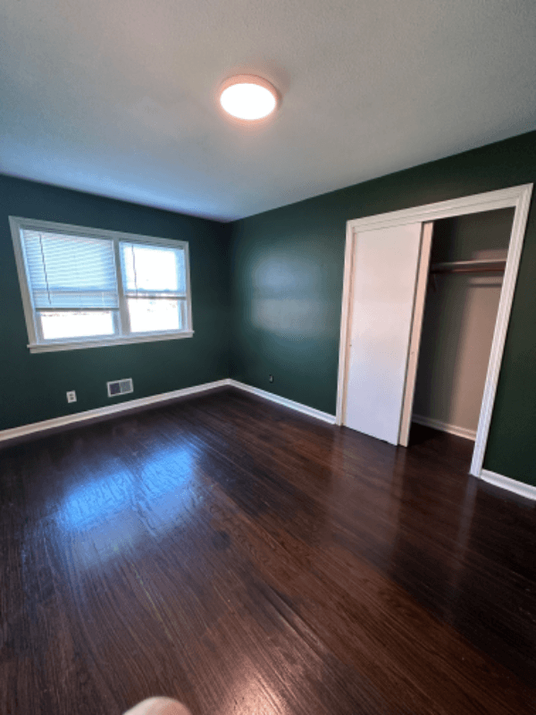 louisville House: 816 french avenue
