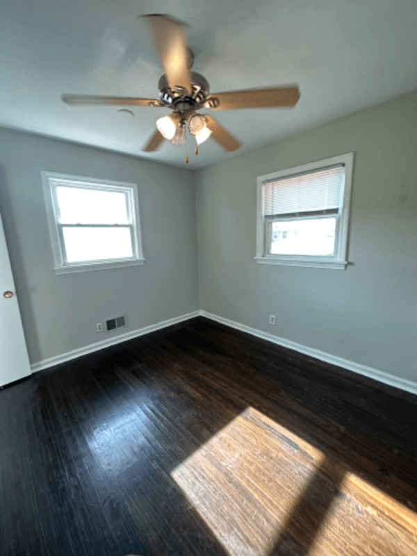 louisville House: 816 french avenue