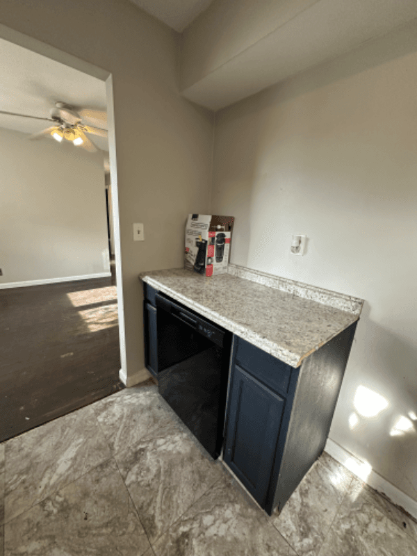 louisville House: 816 french avenue