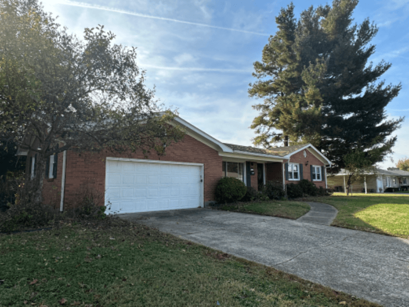 louisville House: 816 french avenue