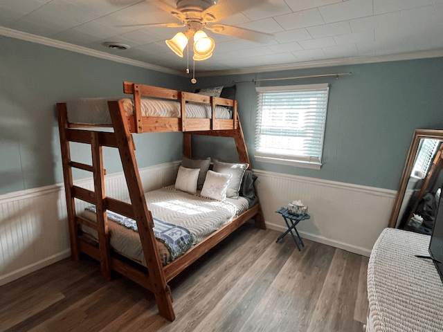 North Myrtle Beach House: 305 22nd Ave North
