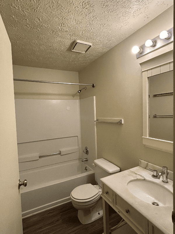Raleigh House: 2801 Henslowe Dr.