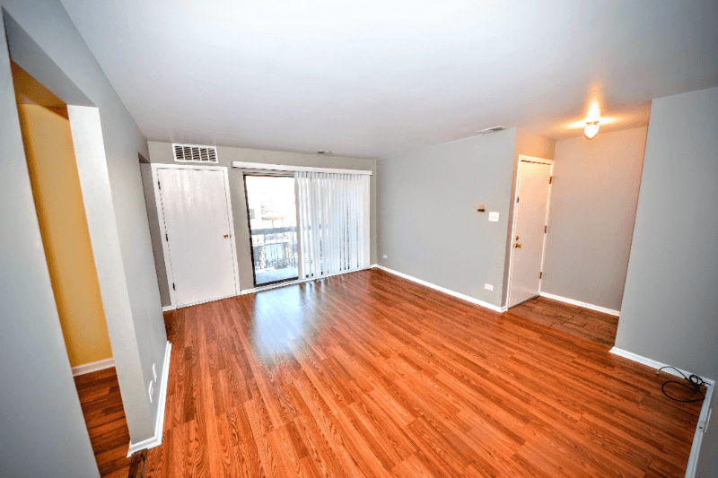 Orland Park Apartment: 9025 Lincoln Ct