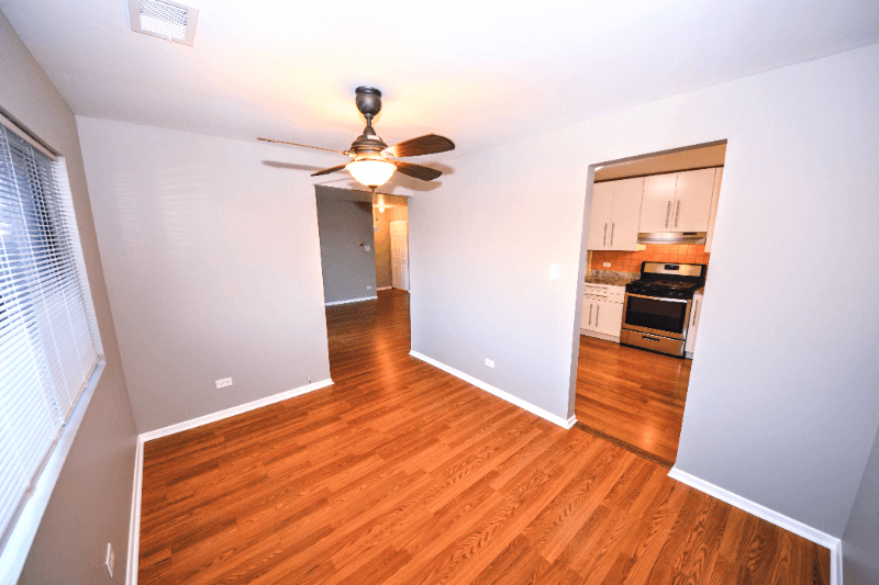 Orland Park Apartment: 9025 Lincoln Ct