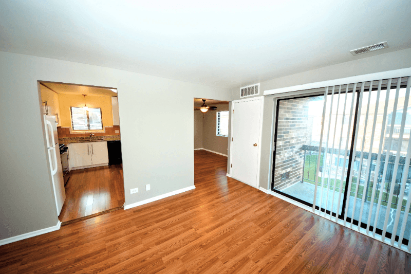 Orland Park Apartment: 9025 Lincoln Ct