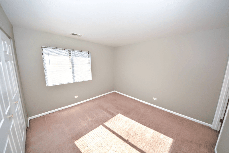 Orland Park Apartment: 9025 Lincoln Ct